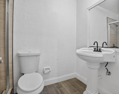 11556 Nw 1st Street - Photo Thumbnail 18
