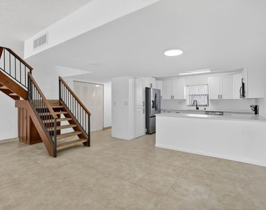 11556 Nw 1st Street - Photo Thumbnail 5