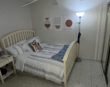 7911 Southgate Boulevard - Photo Thumbnail 9