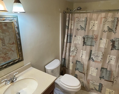 7911 Southgate Boulevard - Photo Thumbnail 11