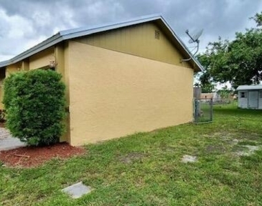 533 Sw Carter Avenue - Photo Thumbnail 8