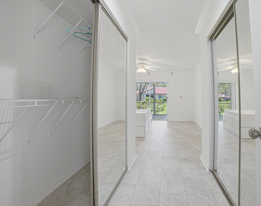 6070 Sunny Manor Court - Photo Thumbnail 12