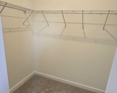 1124 Se 3rd Street - Photo Thumbnail 15
