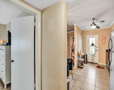 2190 Se 5th Street - Photo Thumbnail 6