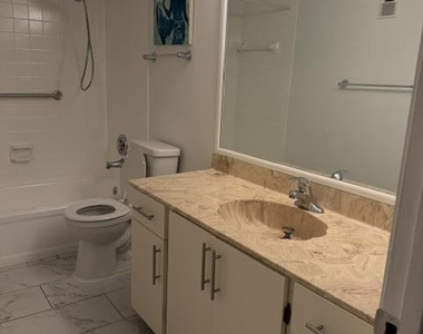 2209 S Cypress Bend Drive - Photo Thumbnail 12