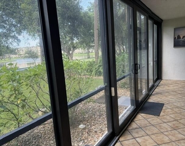 2209 S Cypress Bend Drive - Photo Thumbnail 17