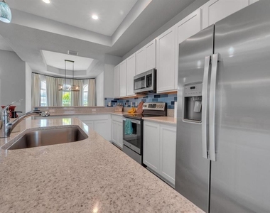 408 Seafoam Circle - Photo Thumbnail 2