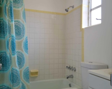 502 W Branch Street - Photo Thumbnail 4