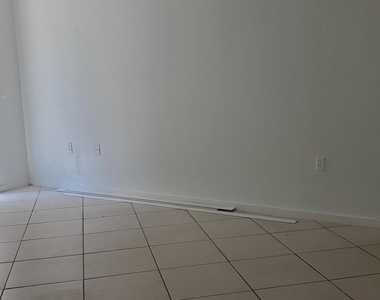 2303 N Congress Avenue - Photo Thumbnail 15