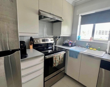 209 Waterway Drive S - Photo Thumbnail 7