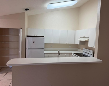 14011 Veronica Court - Photo Thumbnail 3