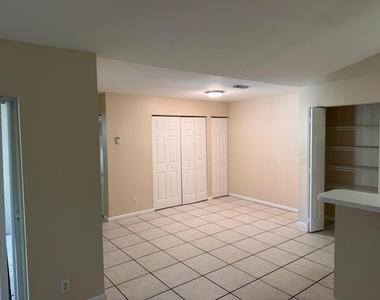 14011 Veronica Court - Photo Thumbnail 10