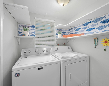 121 Queen Eugenia Court - Photo Thumbnail 8