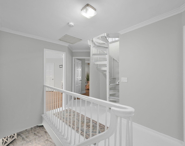 121 Queen Eugenia Court - Photo Thumbnail 25
