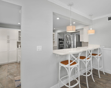 121 Queen Eugenia Court - Photo Thumbnail 18