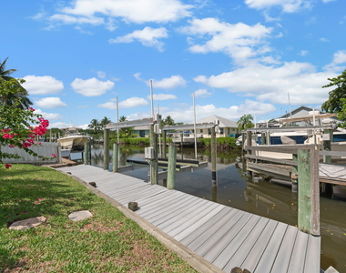 121 Queen Eugenia Court - Photo Thumbnail 45