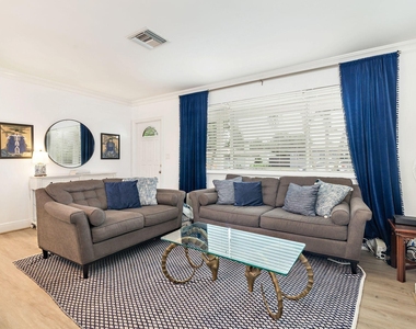 375 Leigh Road - Photo Thumbnail 8