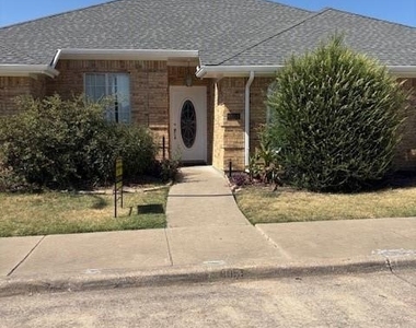 6051 Mapleshade Lane - Photo Thumbnail 1