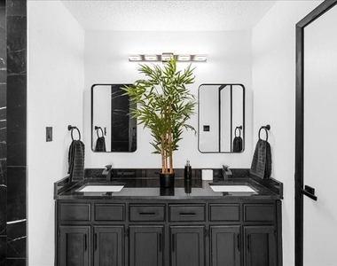 3977 Windhaven Road - Photo Thumbnail 15