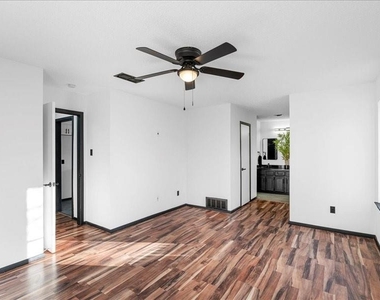3977 Windhaven Road - Photo Thumbnail 8