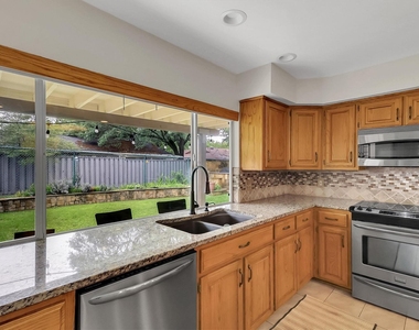 15735 Covewood Circle - Photo Thumbnail 9