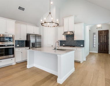15621 Fringe Tree Road - Photo Thumbnail 6