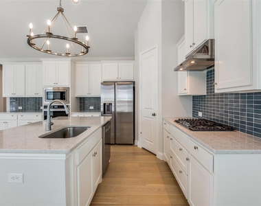 15621 Fringe Tree Road - Photo Thumbnail 7