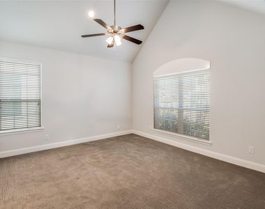 15621 Fringe Tree Road - Photo Thumbnail 9