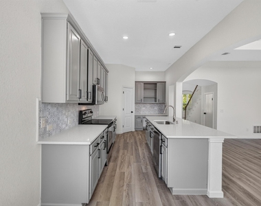 1712 Elm Spring Court - Photo Thumbnail 30