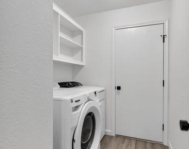 1712 Elm Spring Court - Photo Thumbnail 18