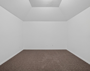 1712 Elm Spring Court - Photo Thumbnail 11