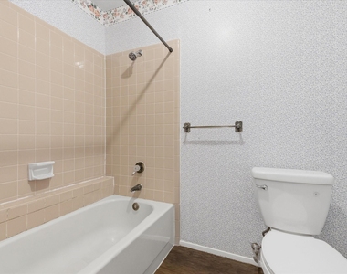 7612 Jerome Drive - Photo Thumbnail 21