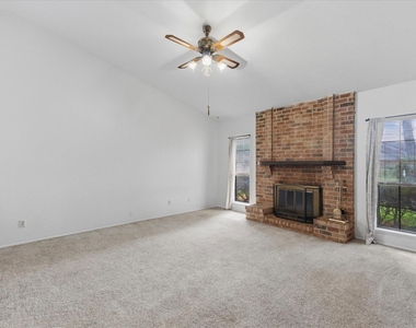 7612 Jerome Drive - Photo Thumbnail 5