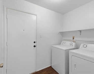 7612 Jerome Drive - Photo Thumbnail 15