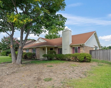 7612 Jerome Drive - Photo Thumbnail 2