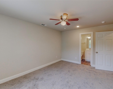 618 W Sears Street - Photo Thumbnail 29