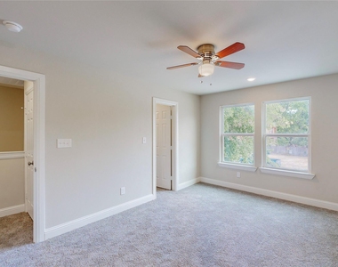 618 W Sears Street - Photo Thumbnail 27