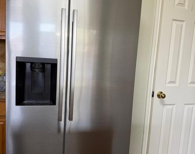 3701 Kimble Drive - Photo Thumbnail 6