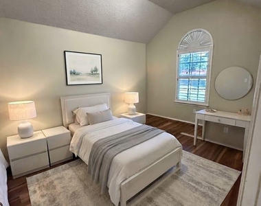 3701 Kimble Drive - Photo Thumbnail 10