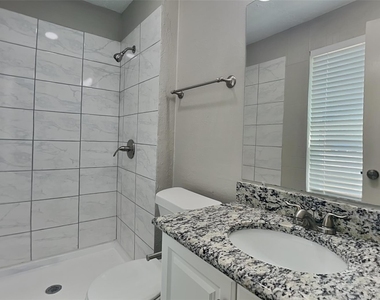 622 W Springdale Lane - Photo Thumbnail 10