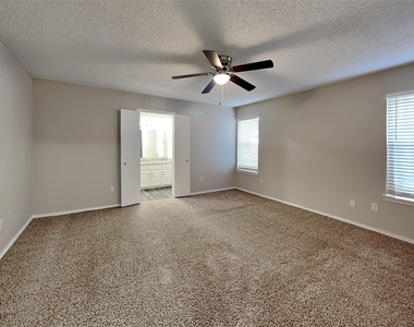 5002 Woodmeadow Drive - Photo Thumbnail 6
