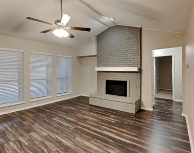 5002 Woodmeadow Drive - Photo Thumbnail 2