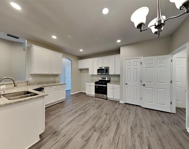 2105 Peacock Lane - Photo Thumbnail 4