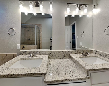 1716 Meyerwood Lane S - Photo Thumbnail 9