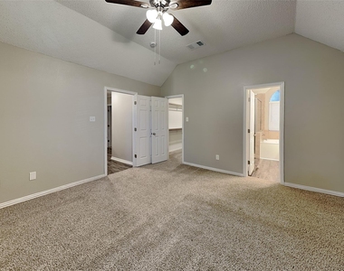 1716 Meyerwood Lane S - Photo Thumbnail 7