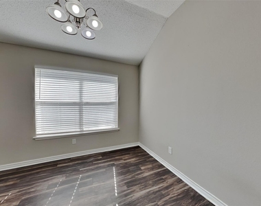 103 Sudbury Way - Photo Thumbnail 5