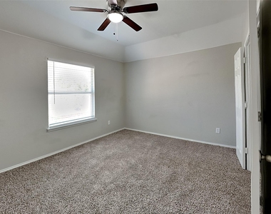 2617 Hilcroft Avenue - Photo Thumbnail 15