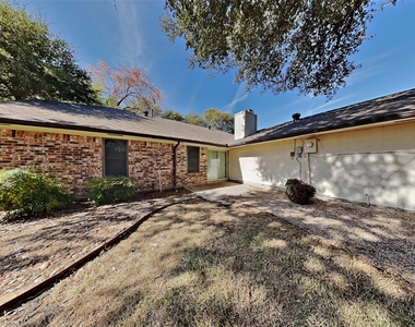 4413 Denver Drive - Photo Thumbnail 15