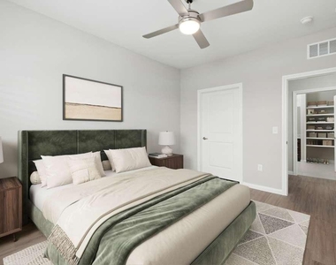 2551 N Guadalupe Street - Photo Thumbnail 20