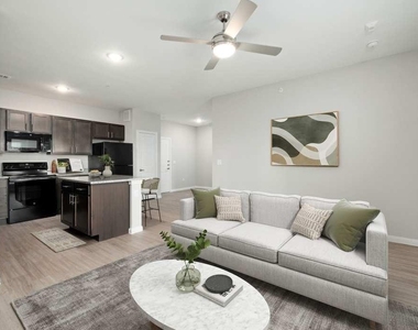 2551 N Guadalupe Street - Photo Thumbnail 2
